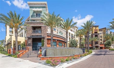 Woodland Hills, CA Luxury Apartments | The Boulevard Apartment Homes