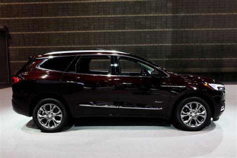 The 2021 Buick Enclave Avenir Has a Lot of Work To Do To Be Really ...