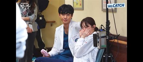 “Dr. Romantic Season 3” teases behind-the-scenes footage, Ahn Hyo Seop ...