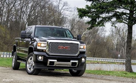 2015 GMC Sierra 2500 HD Denali 4x4 review