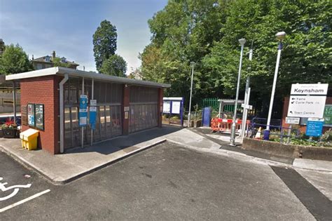 Man sits in car and exposes himself to commuters at Keynsham Train Station - Somerset Live