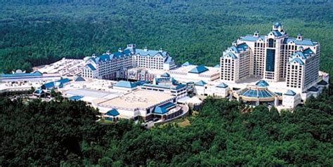 Inoltro | Casino resort, Foxwoods, Resort