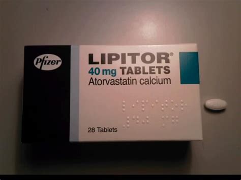 Atorvastatin (Generic Lipitor): Uses, Dosage & Side Effects | Live Science