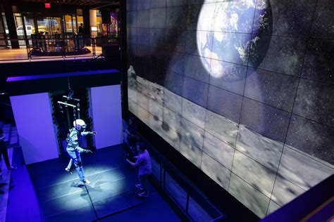 Samsung Launches 4D Lunar Gravity VR Experience Developed in ...