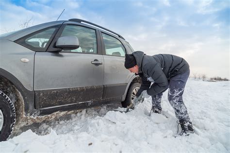 Car Stuck in Snow? Here’s What To Do | Schaefer Autobody