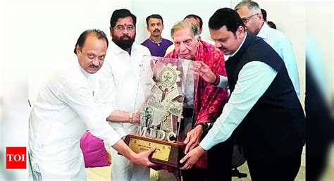 Tata: Ratan Tata honoured with Udyog Ratna award by CM Eknath Shinde | India News - Times of India