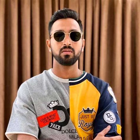 Krunal Pandya Bio, Family Details, Qualification, IPL, Net Worth, Wife ...