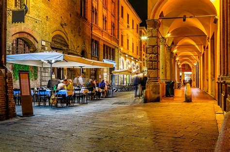 10 Great Restaurants in Bologna - Where to Eat in Bologna and What to Try? - Go Guides