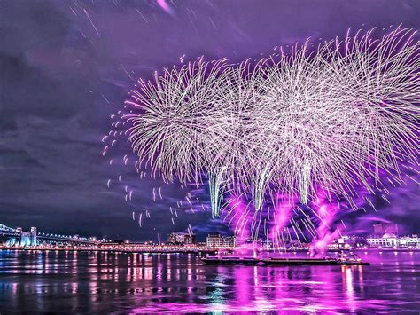 Where to Watch Delaware River Waterfront Fireworks in Philadelphia