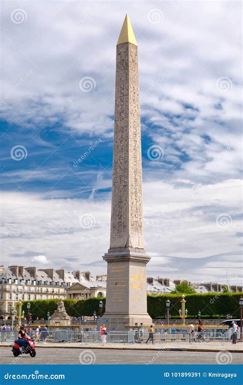 The Place De La Concorde and the Luxor Obelisk on a Summer Day in Paris Editorial Photo - Image ...