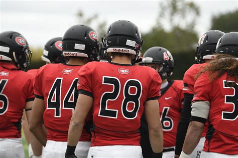 SCSU Football Team Wins Big in Season Opener﻿ - KVSC 88.1 FM