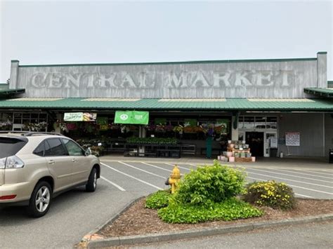 Shoreline Area News: Central Market rebranding as Town and Country Market