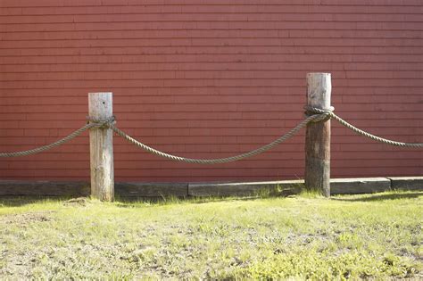 How to Build a Nautical Rope Fence | eHow | Rope fence, Nautical ...