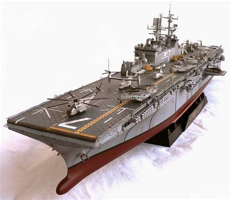 USS Iwo Jima (LHD-7) | Model warships, Scale model ships, Warship model