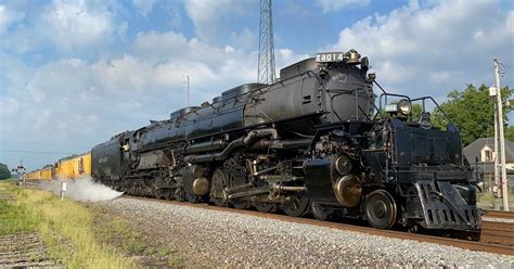 The Union Pacific Big Boy Story, 25 Massive Locomotives | Steam Giants