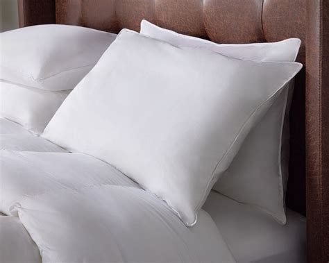 The Ritz-Carlton Pillow: Shop Luxury Hotel Bedding