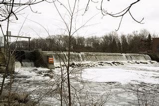 The Smithville Dam | On This Date: Photo taken 4/14/2014. Ne… | Flickr