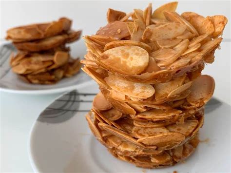 Almond Florentines - ITSJANIUS RECIPES