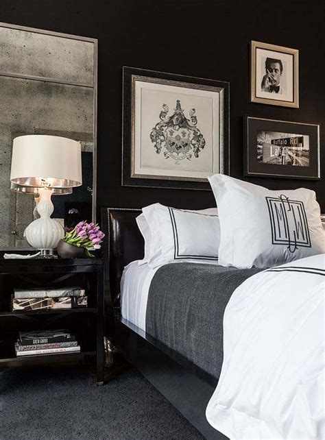 33 Chic and stylish bedrooms dressed in black and white