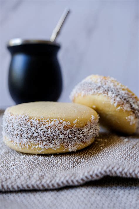 Alfajores de maicena – Dagny Bakes