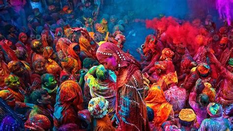 Stunning photos from India and Nepal’s Holi Festival