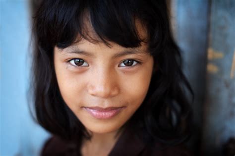 Beautiful orphan girl, Myanmar (Burma) - Dietmar Temps, photography