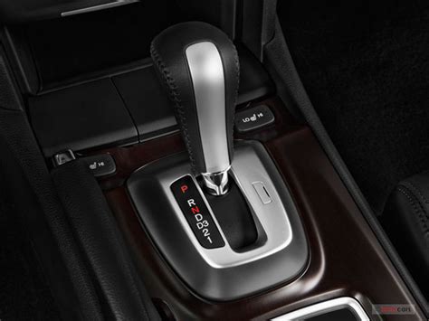 2015 Honda Crosstour: 44 Interior Photos | U.S. News