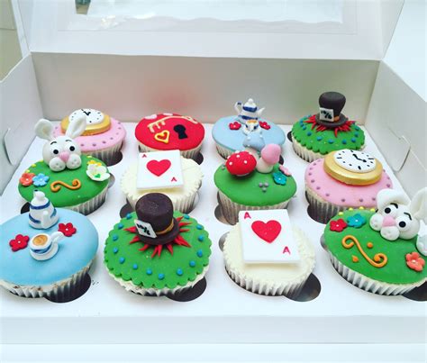 Alice in Wonderland Cupcakes - Etoile Bakery