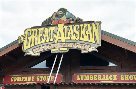 Ketchikan with Kids:: The Great Alaskan Lumberjack Show - The Beckham Project