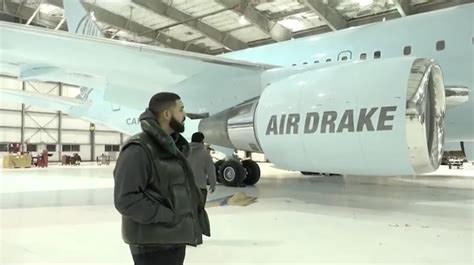 Drake private jet