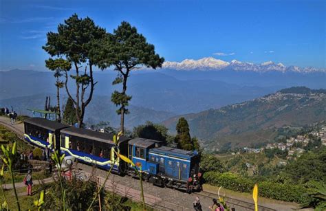 7 of the World's Most Scenic Train Rides | HenSpark