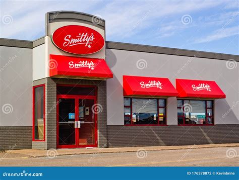 Smitty`s Restaurant editorial photography. Image of signboard - 176378872