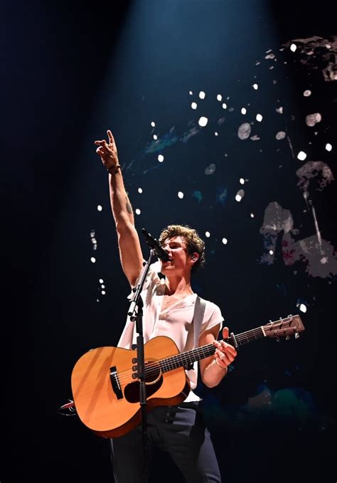 Shawn Mendes Starts North American Tour in Portland — Photos | POPSUGAR Celebrity Photo 17