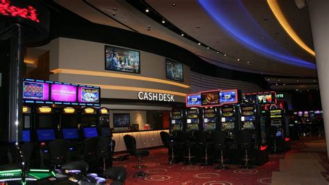 Resorts World Birmingham: £150m casino complex opens - BBC News