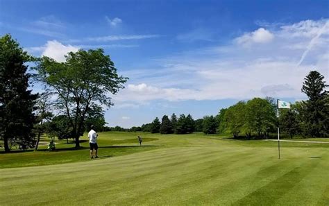 Oak Brook Golf Club, Oakbrook, Illinois - Golf course information and reviews.