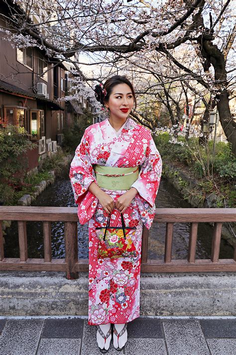 Kyoto, Japan: Wearing Kimono in the Geisha District of Gion | Posh ...