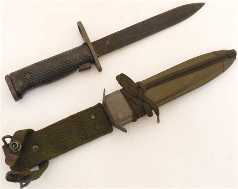 M6 Bayonet Knife NEW IN BOX with Sheath : Lot 233