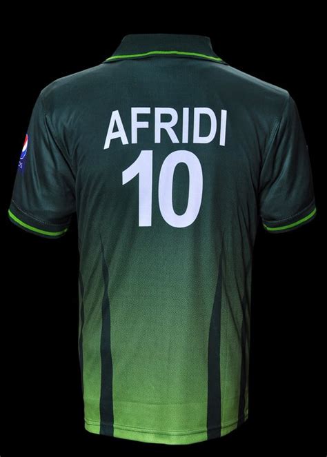 PAKTime: Pakistan Cricket Team World Cup 2011 Official Kit Unveiled