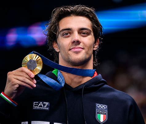 Italian Olympic Gold Winner Thomas Ceccon Stuns Fans With Wardrobe Malfunction: “Holy Smokes ...