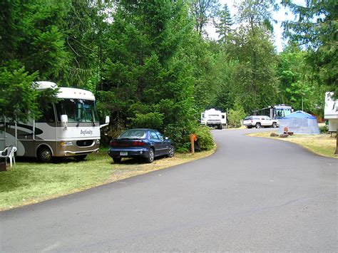 Mount Hood Village RV Resort | Go Camping America