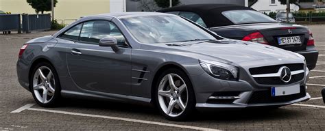 File:Mercedes-Benz SL 500 BlueEFFICIENCY Sport-Paket AMG (R 231 ...