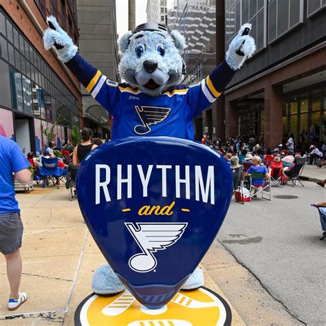 Louie - St. Louis Blues Mascot