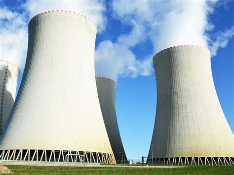 US gives first-ever OK for small commercial nuclear reactor