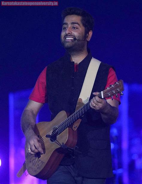 Arijit Singh Wiki, Biography, Age, Height, Weight, Wife, Family, Net Worth, Current Affairs