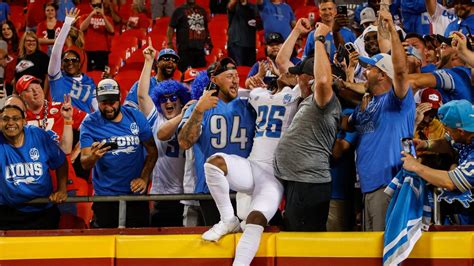 Lions fans took over the Chiefs' Super Bowl celebration | Yardbarker