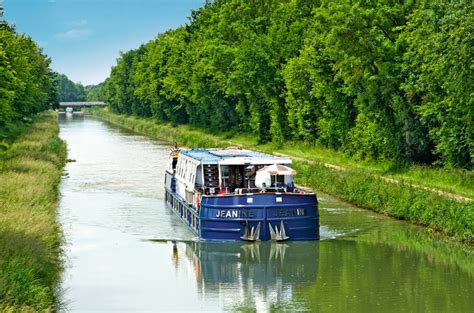 Videos of the French canals | CroisiEurope Cruises