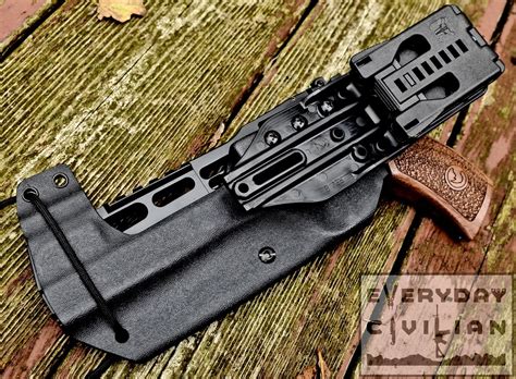 No Moss Here • everydaycivilian: Chiappa Rhino 60DS Kydex...