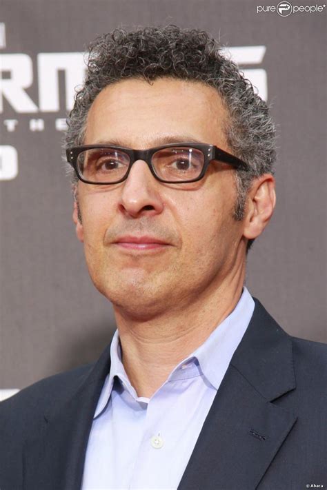 John Turturro à l'occasion de l'avant-première de Transformers 3 : La ...