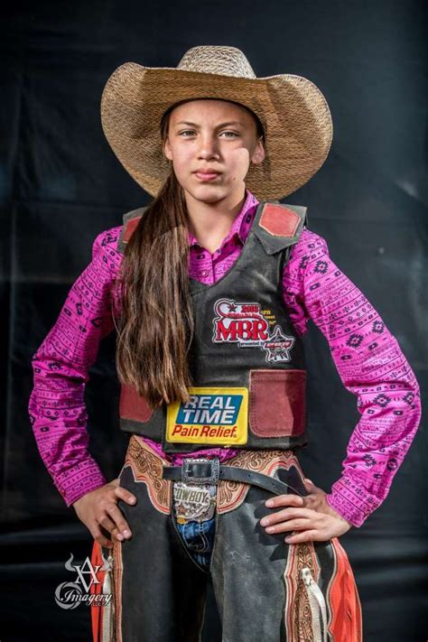 Meet the 13-Year-Old Bull Rider Who's the Only Girl on the Aspiring Pro ...