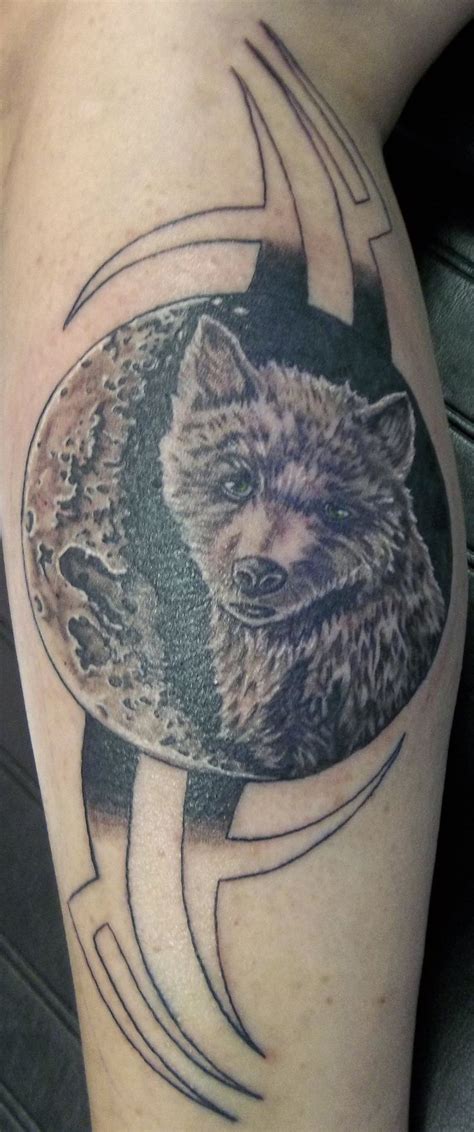 34 best Wolf Moon Tattoo images on Pinterest | Moon tattoos, Wolves and ...